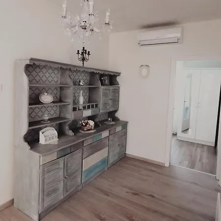 Family Garden Apartmanhaz 公寓 *