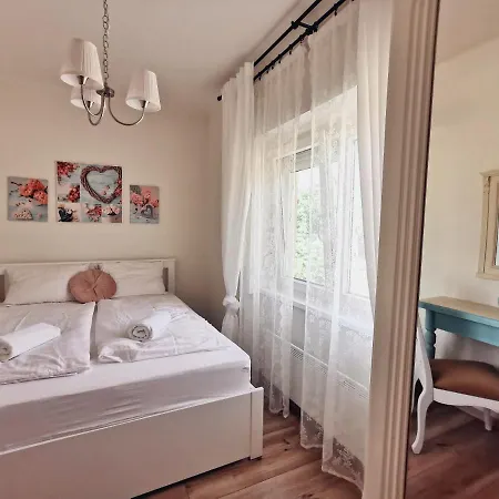 Family Garden Apartmanhaz