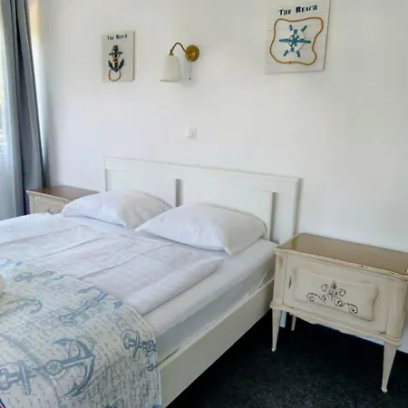Family Garden Apartmanhaz 公寓 *